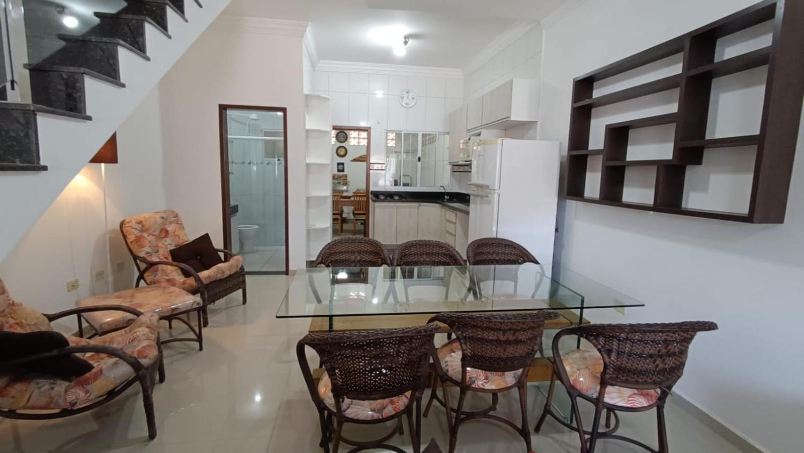 Casa Caragua Sobrado Com 2 Suites カラグァタトゥバ エクステリア 写真