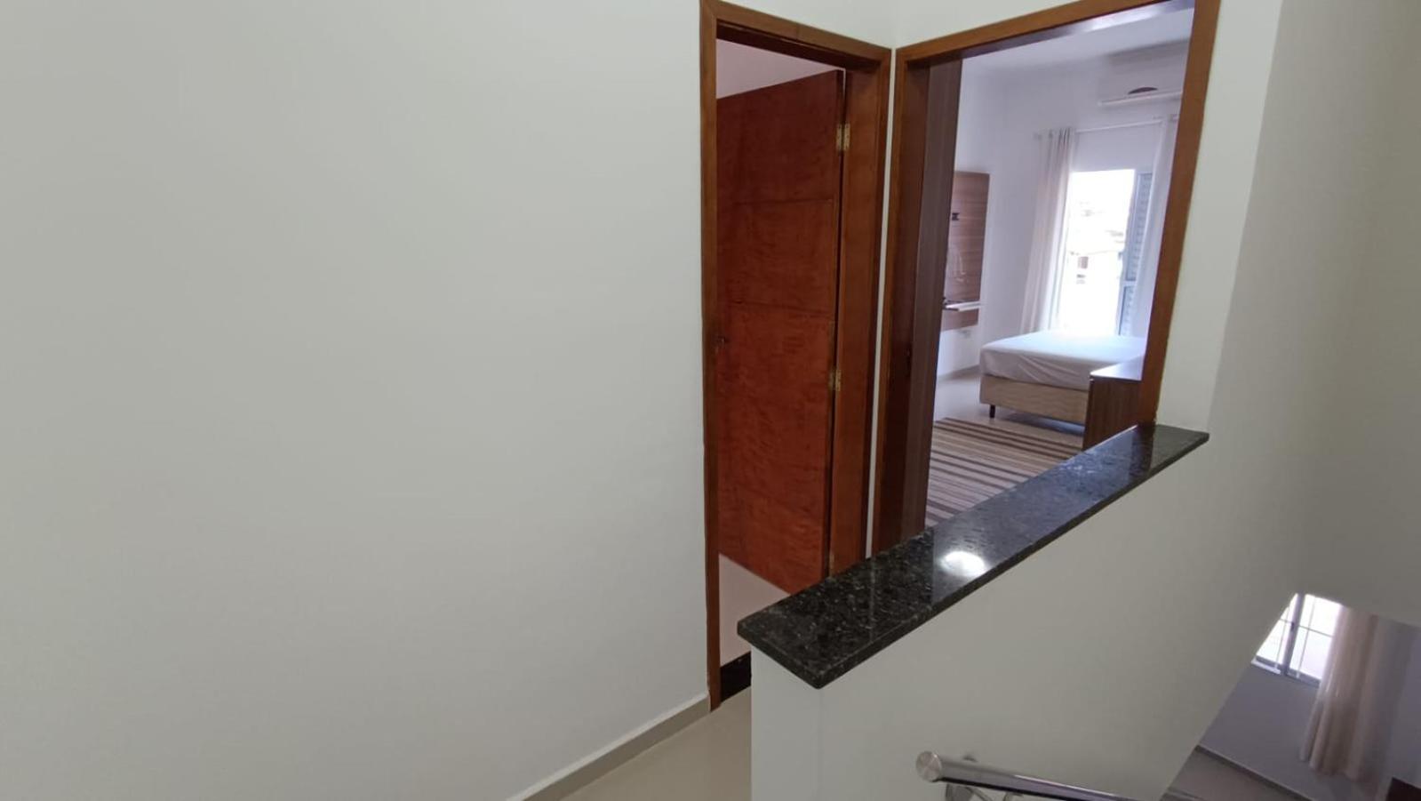 Casa Caragua Sobrado Com 2 Suites カラグァタトゥバ エクステリア 写真