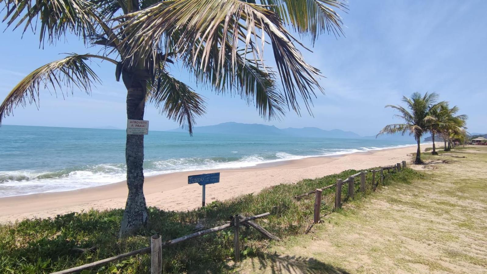 Casa Caragua Sobrado Com 2 Suites カラグァタトゥバ エクステリア 写真